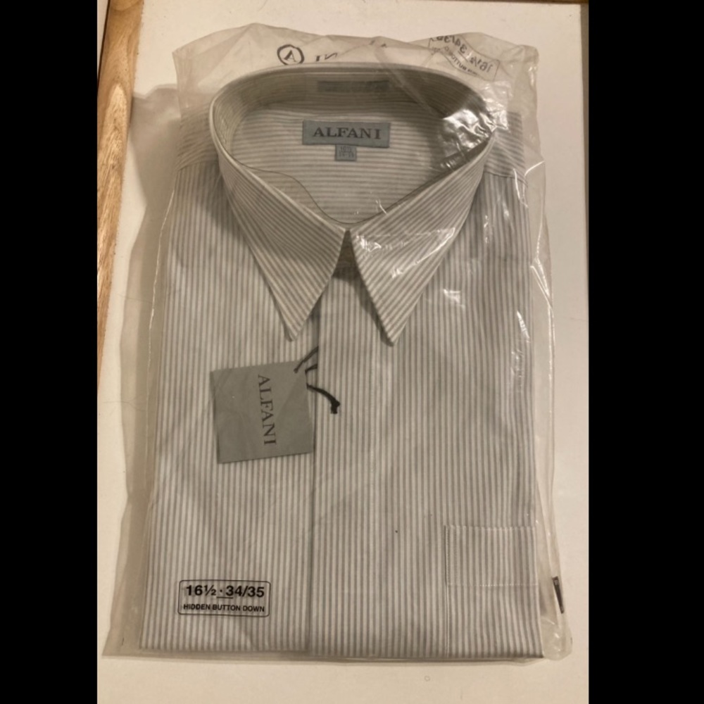 New In Bag Old Stock Alfani 16 1/2 neck 34/35 sleeve Hidden Button Down Shirt